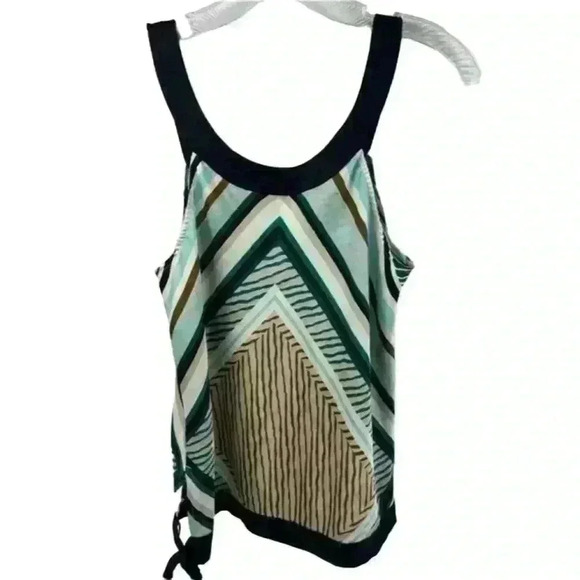 Old Navy Women's Sleeveless Geometric Print Tank Top Size S Multicolor - Picture 3 of 8